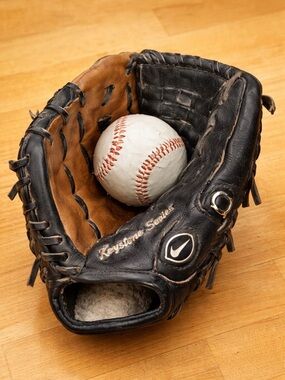 Nike Keystone Series 11.5” Baseball Glove LHT – Leather, Broken-In: